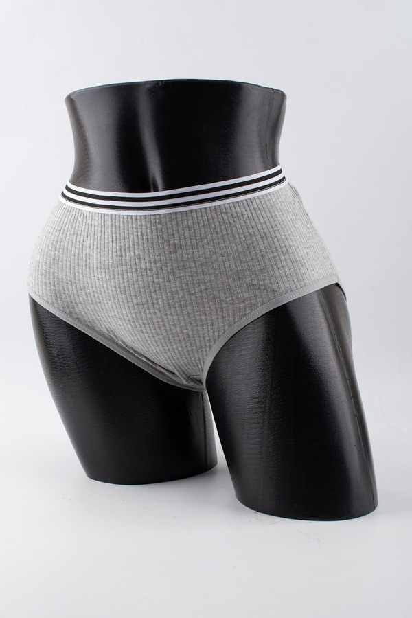 Слипы в рубчик с двумя черными полосками