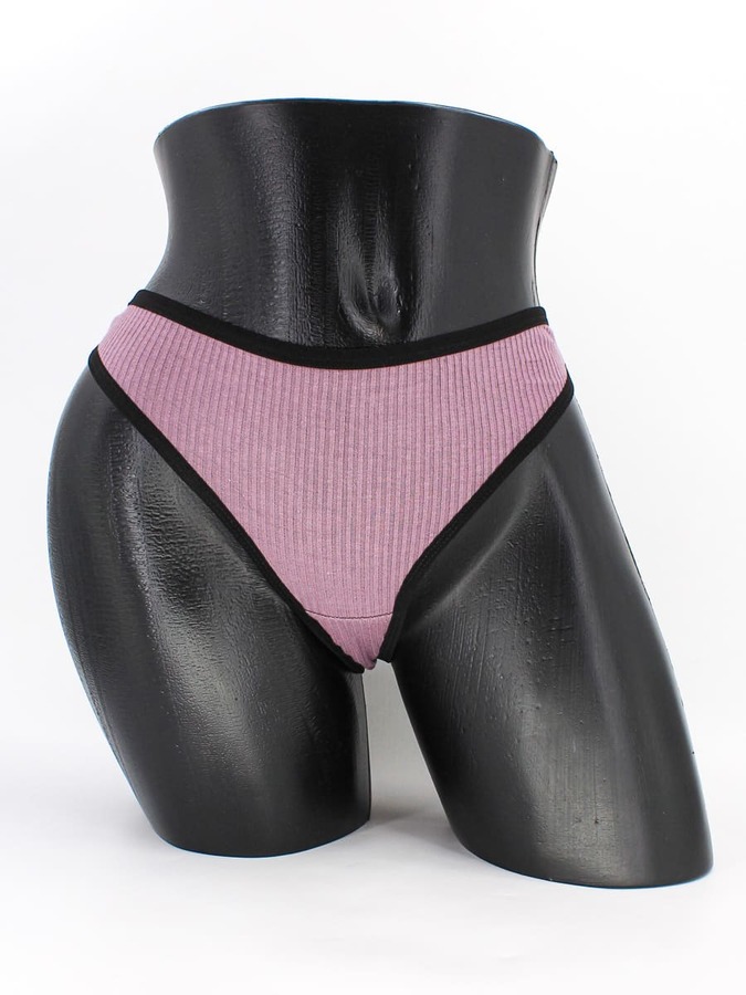 Стринги в рубчик с черной полоской