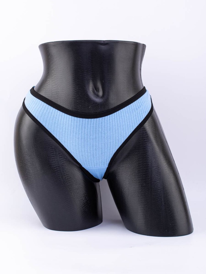 Стринги в рубчик с черной полоской