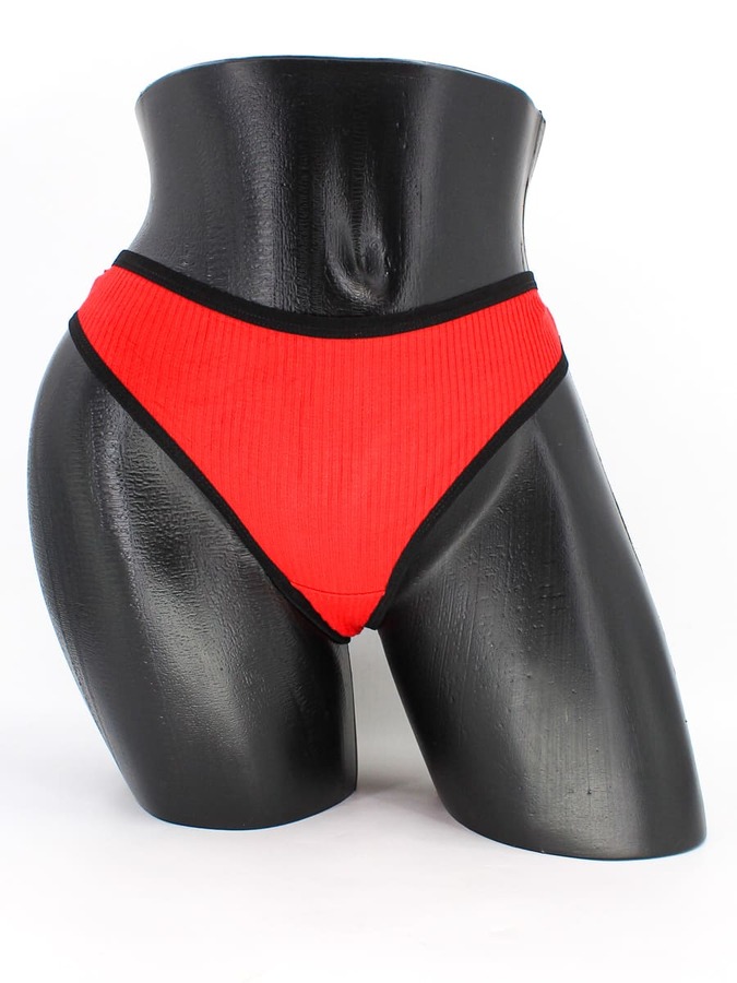 Стринги в рубчик с черной полоской