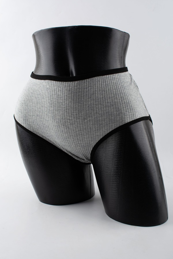 Слипы в рубчик с черной полоской