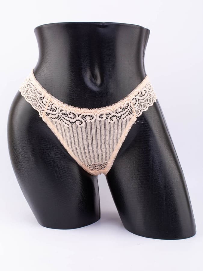 Стринги кружевные