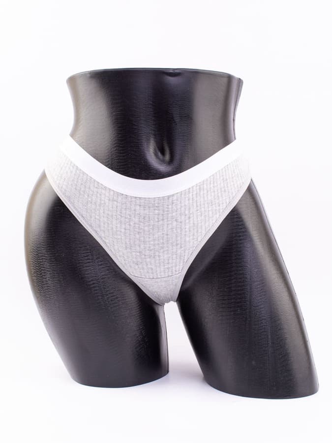 Стринги в рубчик с белым поясом