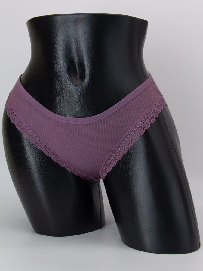 Слипы в рубчик с кружевом