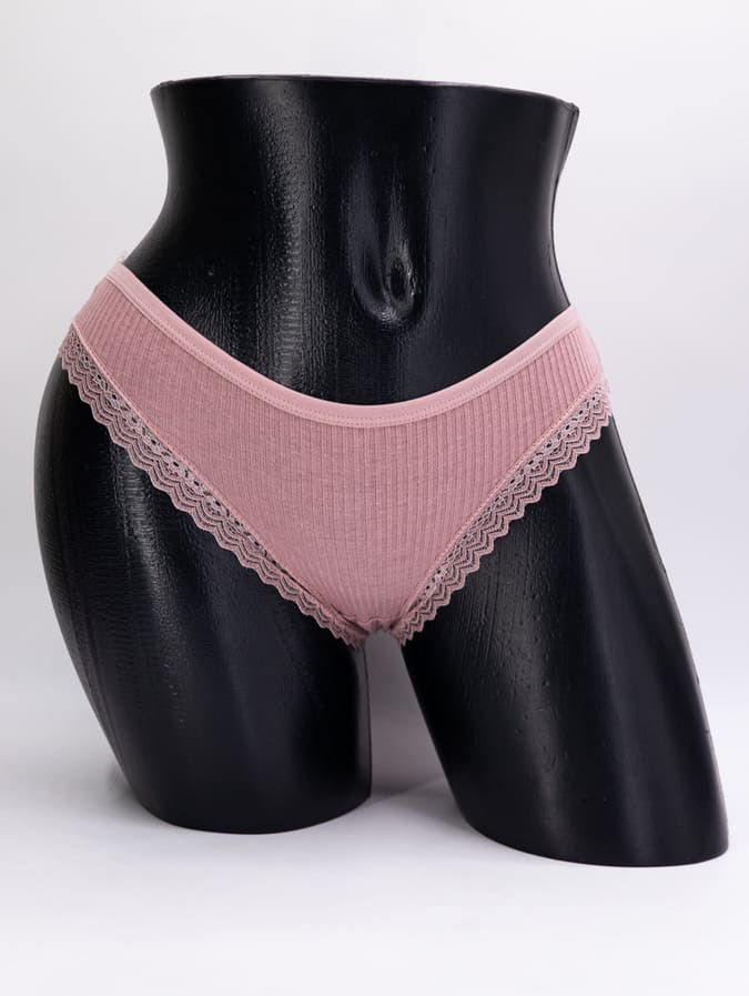 Слипы в рубчик с кружевом