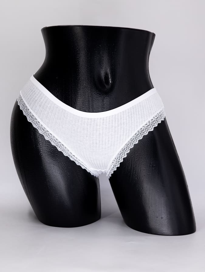 Слипы в рубчик с кружевом