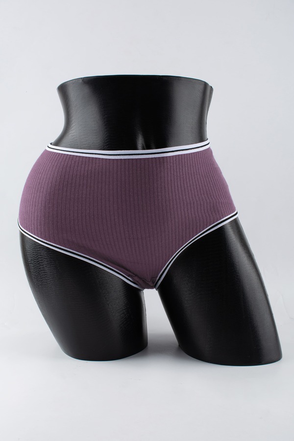 Слипы в рубчик с белым поясом и черной полоской 