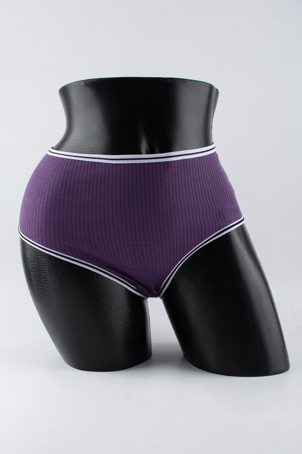 Слипы в рубчик с белым поясом и черной полоской 