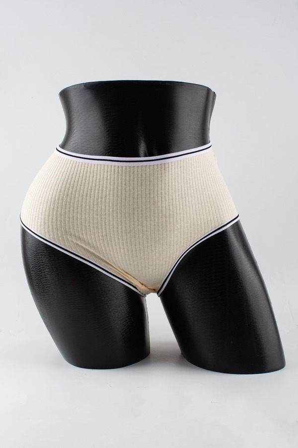 Слипы в рубчик с белым поясом и черной полоской 