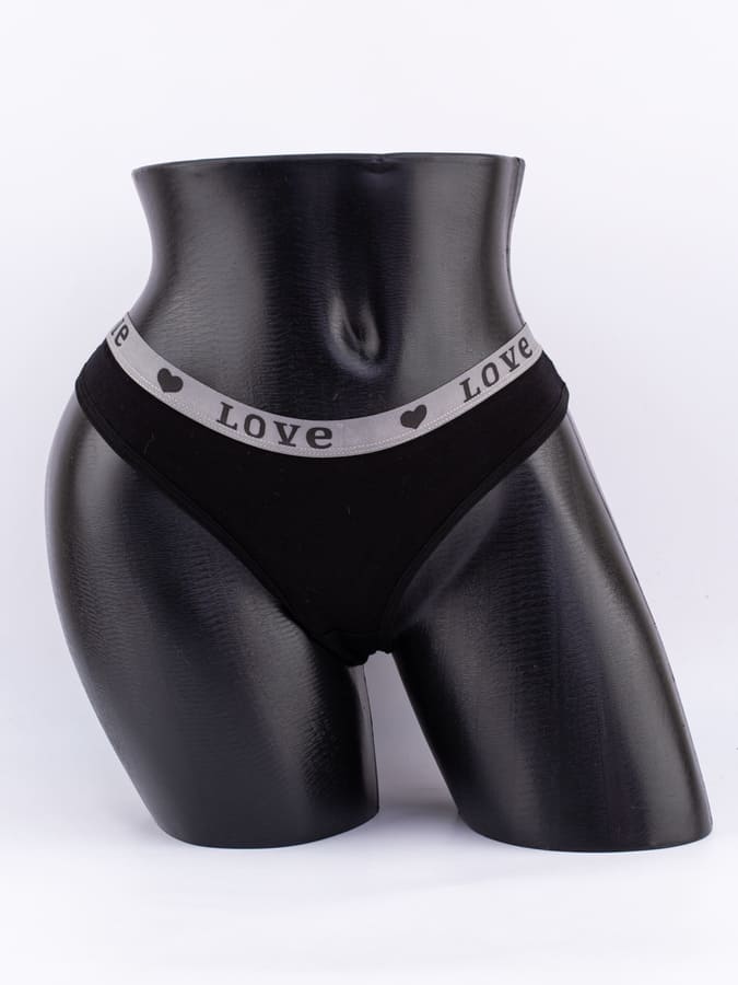 Стринги с эластичным поясом с надписью "love"