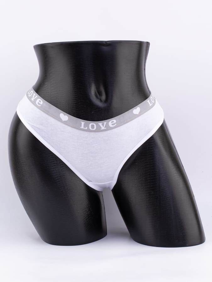 Стринги с эластичным поясом с надписью "love"
