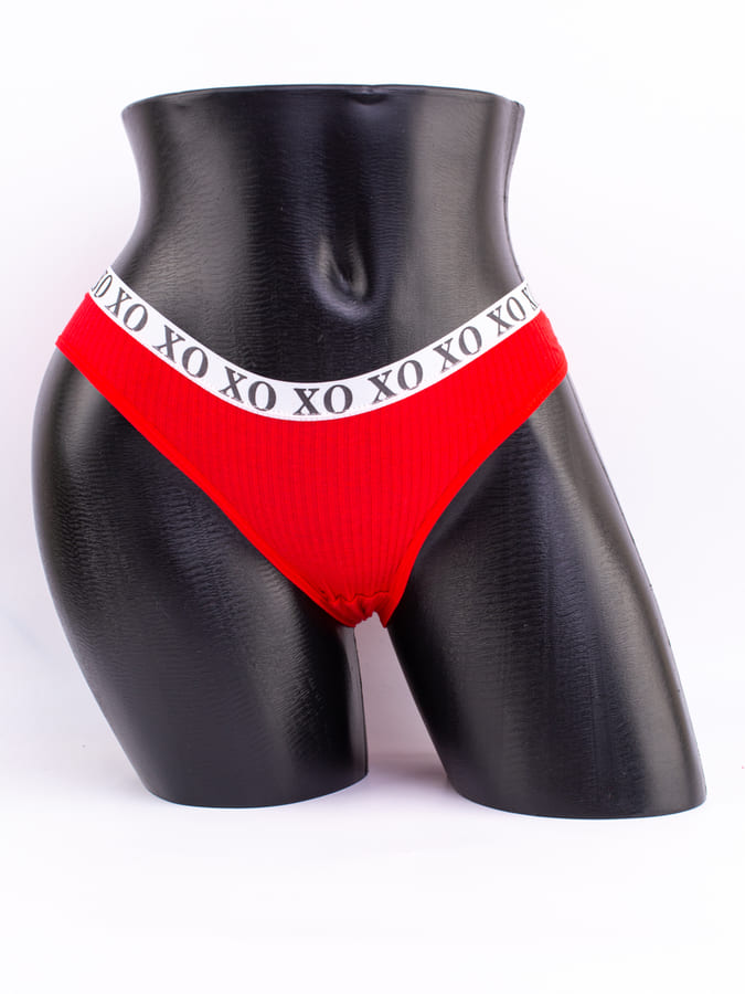 Слипы в рубчик с эластичным поясом и надписью "XO"