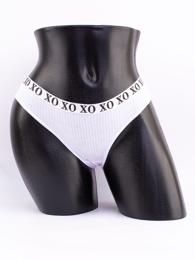 Слипы в рубчик с эластичным поясом и надписью "XO"