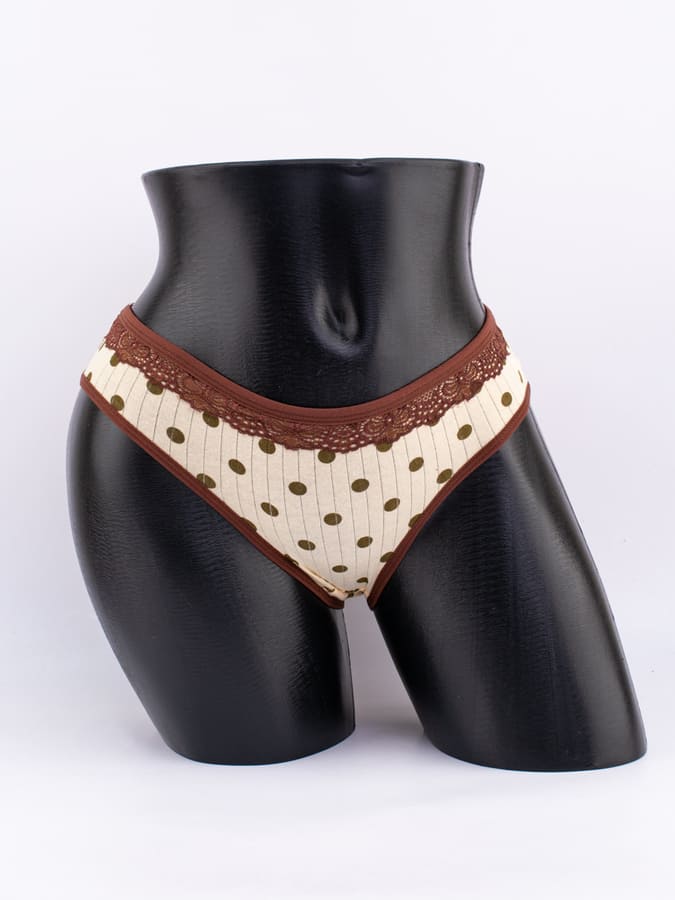 Слипы в крупный горошек с кружевом