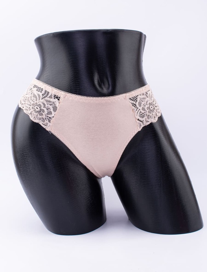 Стринги гипюровые