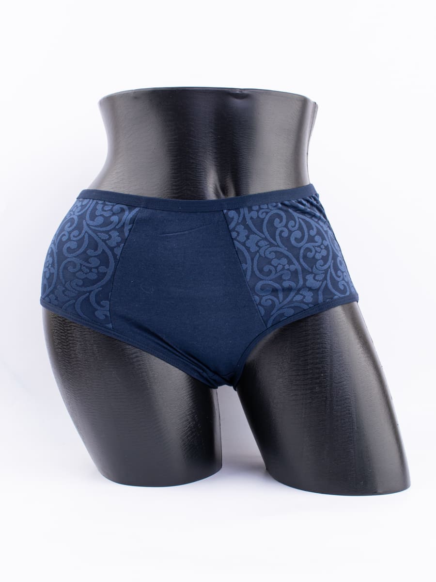 Слипы с ажурным принтом по бокам