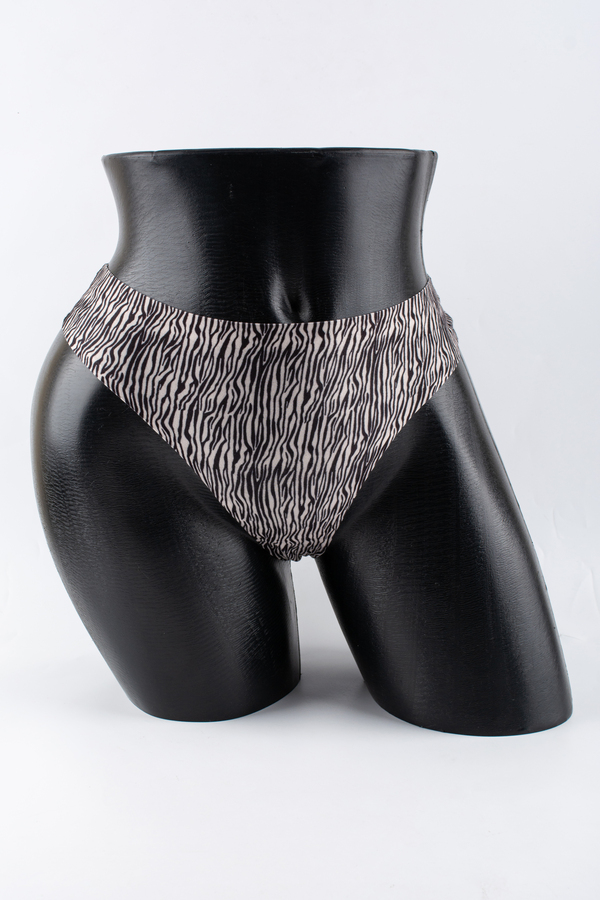 Бесшовные стринги с принтом 