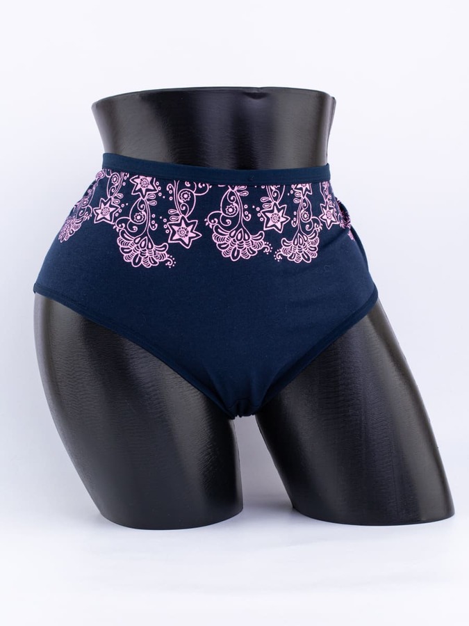 Слипы с ажурным принтом