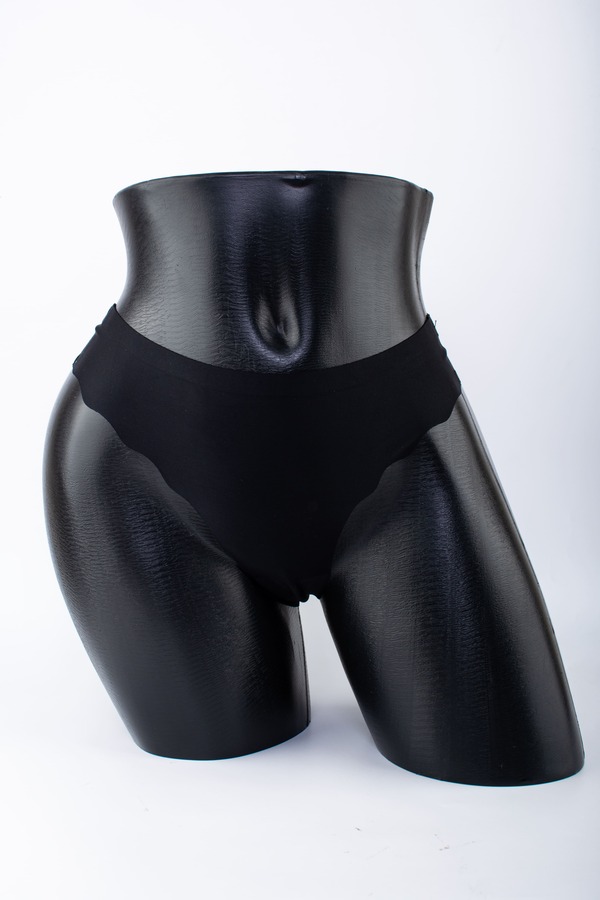 Бесшовные стринги №1