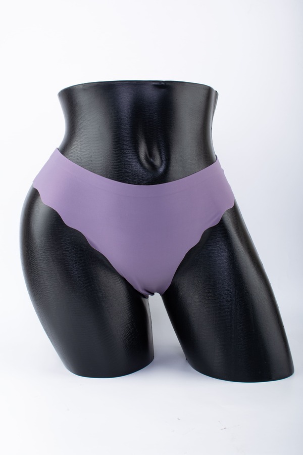 Бесшовные стринги №1